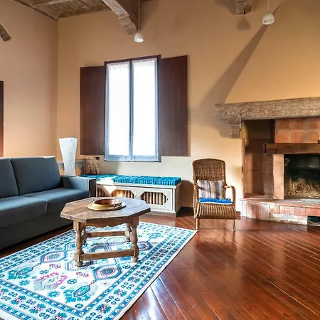 Castello Di Montonate Ferienhaus