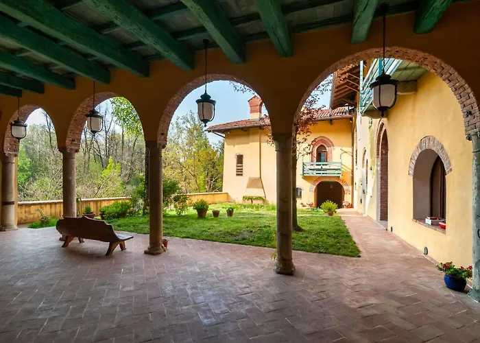 Ferienhaus Castello Di Montonate
