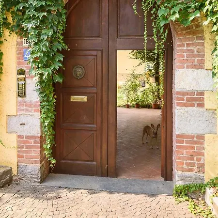 בית נופש Castello Di Montonate *